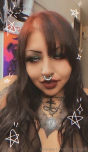 Another sneaky o in my living room this time in front of the christmas