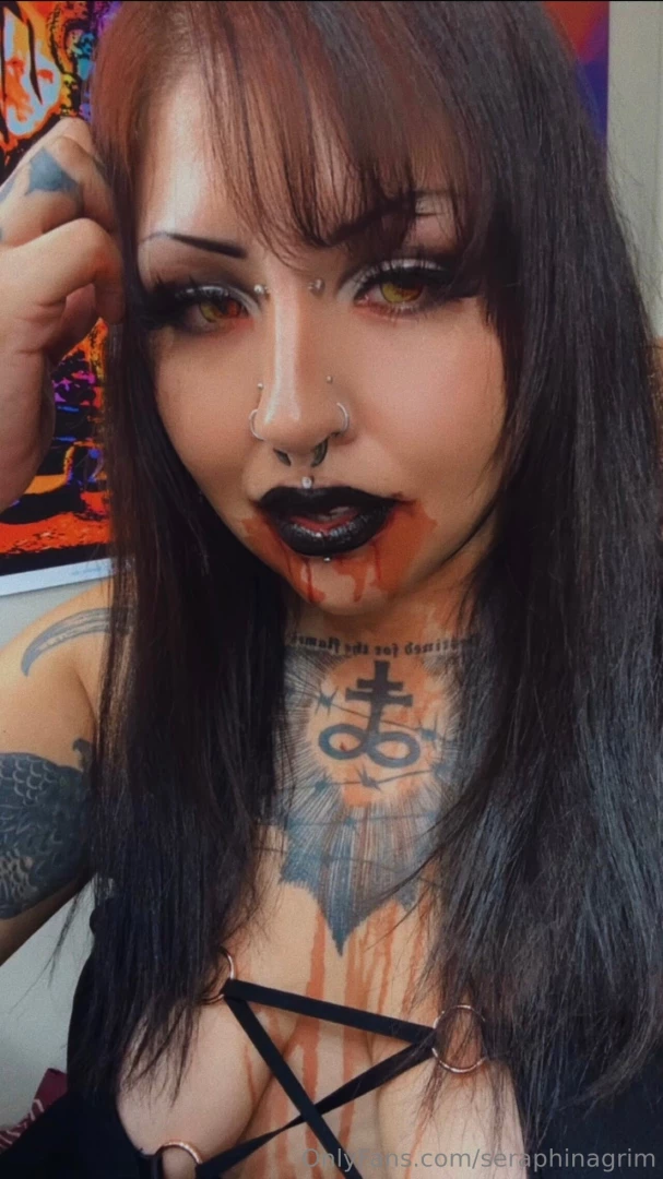 Pov a thick lil vampire chooses you for her new year s eve feeding but 