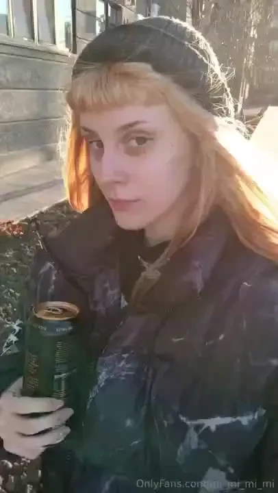 My favorite feeling in spring is when the rays of the sun gently glide part 1 