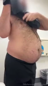 Bloating up for the gym with some alkaseltzer til my belly s ready to