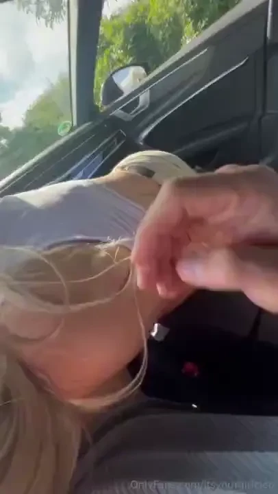 Outdoor sextape he caught me while i m putting up some flowers having 