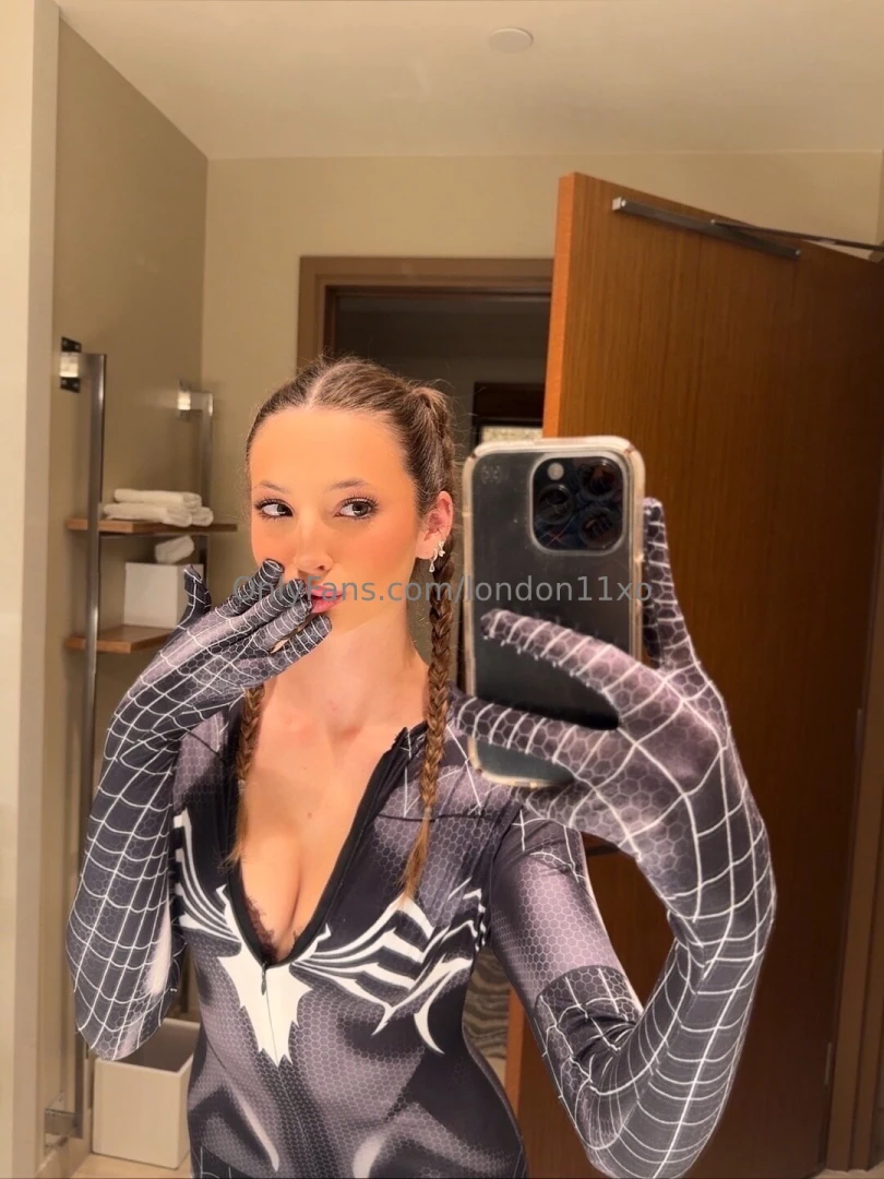 Hopped on the spider-man trend unlock to see exclusive pics and toks 