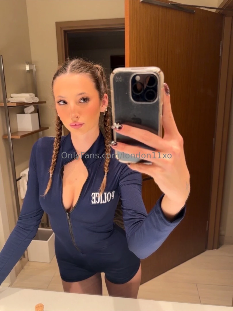 Ready to arrest u unlock to see a bunch of hot exclusive pics toks 