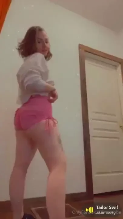 Wanna see my red thong 