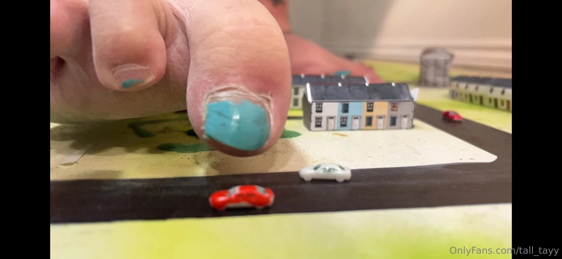 I m going to be posting this 9 minute giantess video soon for cheaper part 2 