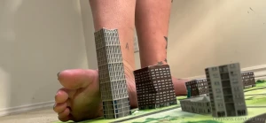 I m going to be posting this 9 minute giantess video soon for cheaper part 1