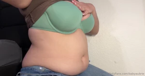 A few pics for the new clip