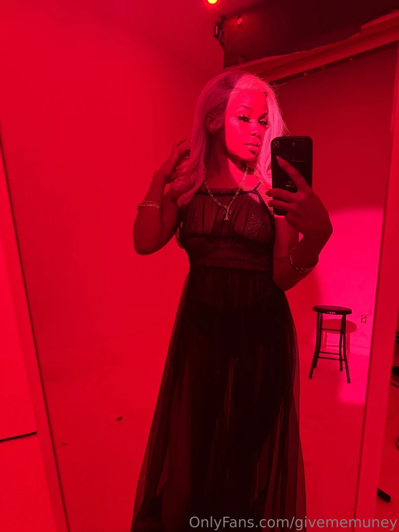 Things get a lot naughtier in the dms 