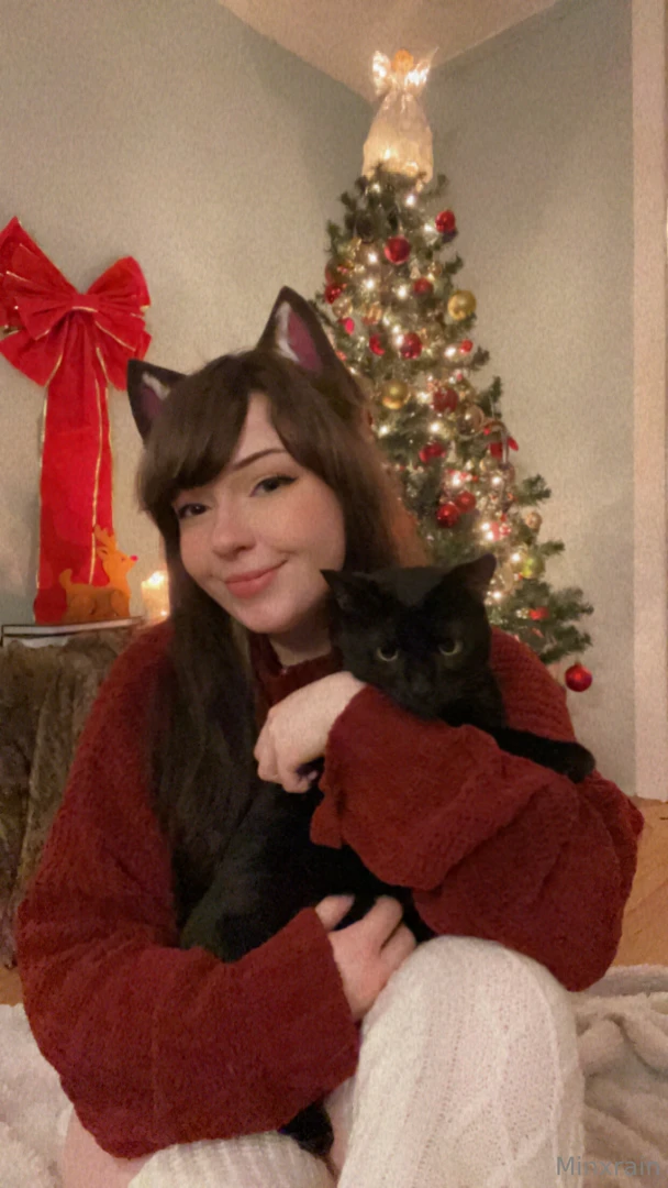 Hey guys my little baby cat oreo has recently been having health 