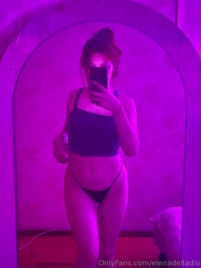 Vuoi fare qualcosa con me ho creato una bella atmosfera per te stasera