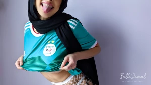 I m thinking of doing a paper calendar in which i ll wear the t-shirts