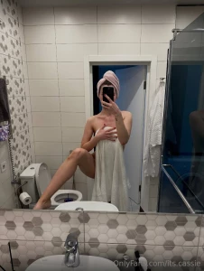 Subscriptions free only now emmablondangel do you want me to fulfil part 23