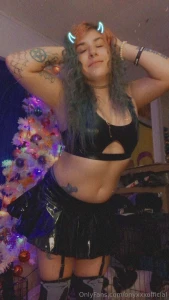 Roses are red i m feeling bold now get on your knees and do as you re part 1