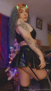 Roses are red i m feeling bold now get on your knees and do as you re