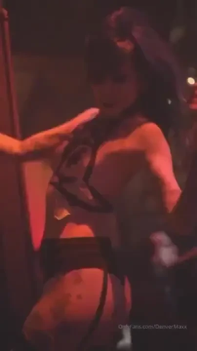 Dancing at bar sin 