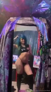 Hips don t lie part 22