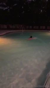 Feeling extra naughty today tip this post 5 for me and ill send you an part 1