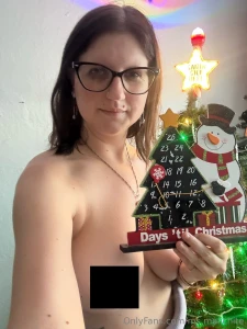 17 days uncensored on my main page