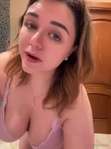 Spitty tits