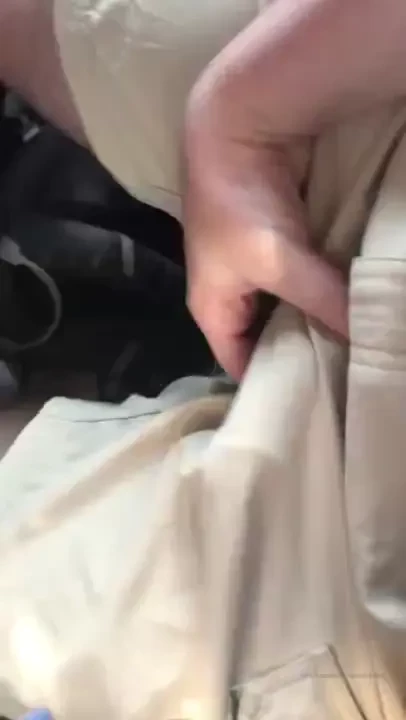 A quick tease vid i made of being horny on the bus to pisa 