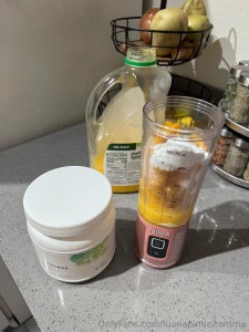 Mango and orange juice with creatine i love