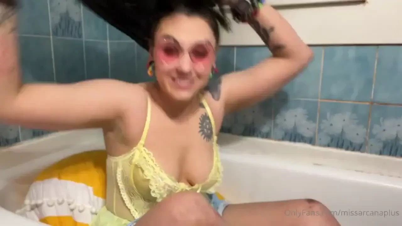 31-35 okay i think it s definitely time to take some clothes and these part 1 