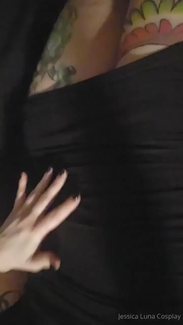 Just got home from seeing the crow and i felt hot af in this tiny 