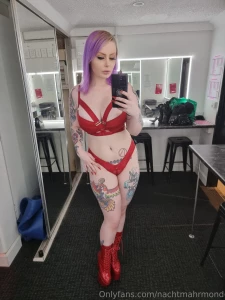Going to do a live on friday night 7pm aest come have some fun with me