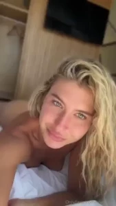 Chillin in bed no makeup it s morning where i am went out last night