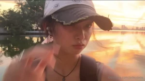 Sunset s hot but i m the real showstopper