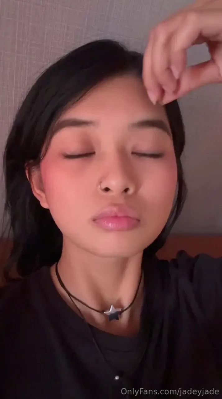 Bored and feeling cute 