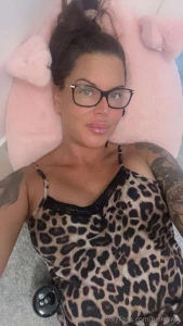 Passar mami i leopard eller ska den av helt