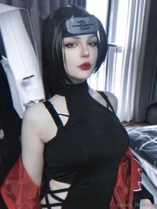 Hey have you ever watched naruto do you remember itachi i brought him