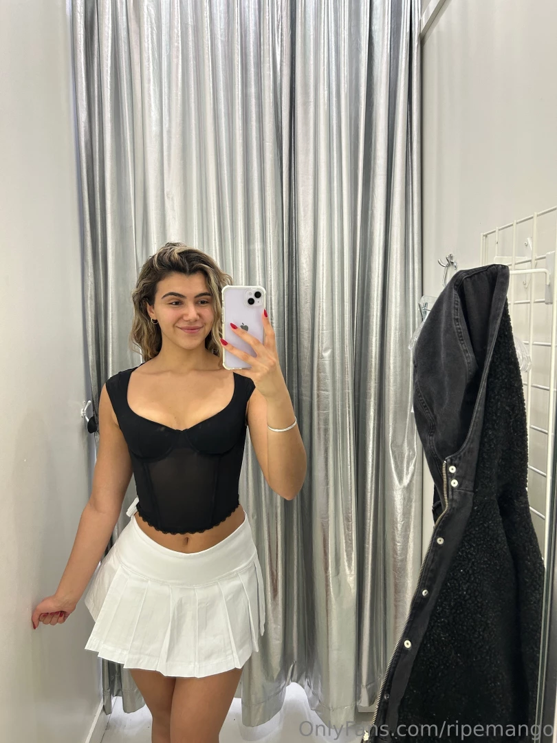 ripemango - Fitting room pics are my favorite part 5 