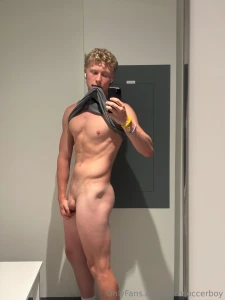 Told you my ass just keeps getting bigger part 1