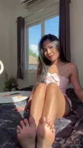 Baby send me dm i will send you something back