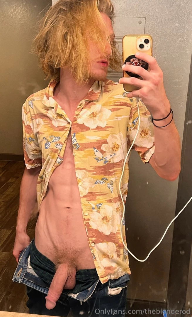 Who s into blonde hair bros with massive cocks 