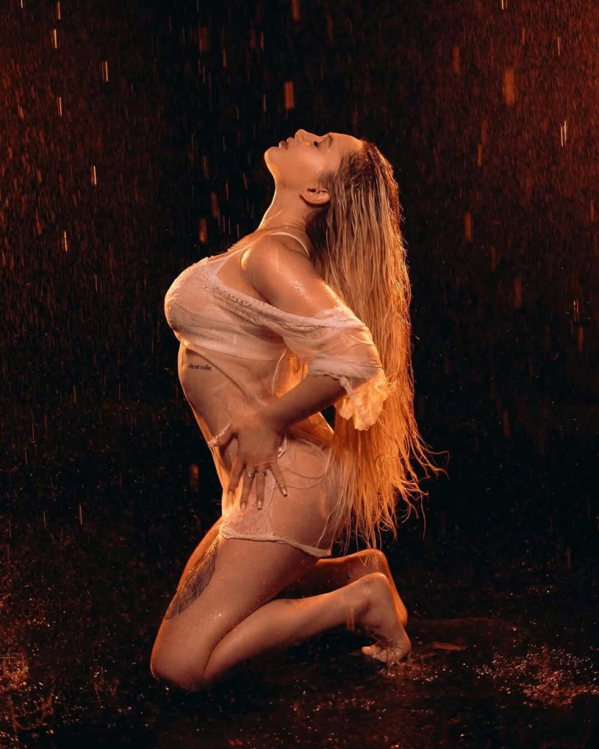 The rain was gentle but my thoughts weren t 