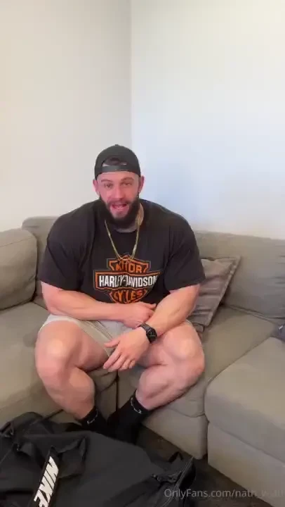 Who s first in line cum worship every inch of me and don t forget to 