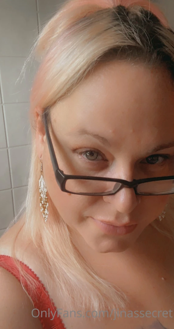 Oh the things that run through my mind tell me your desires 