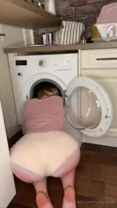 Help im stuck here be honest with me what thoughts come into your mind