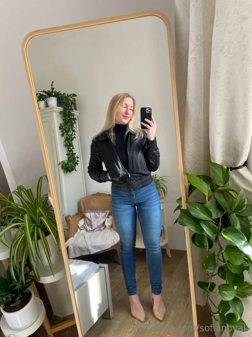 Which outfit do you like the most part 39 