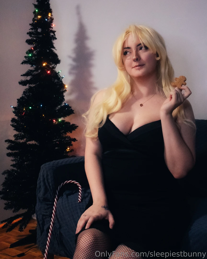 Happy holidays from rika and my big boobs 