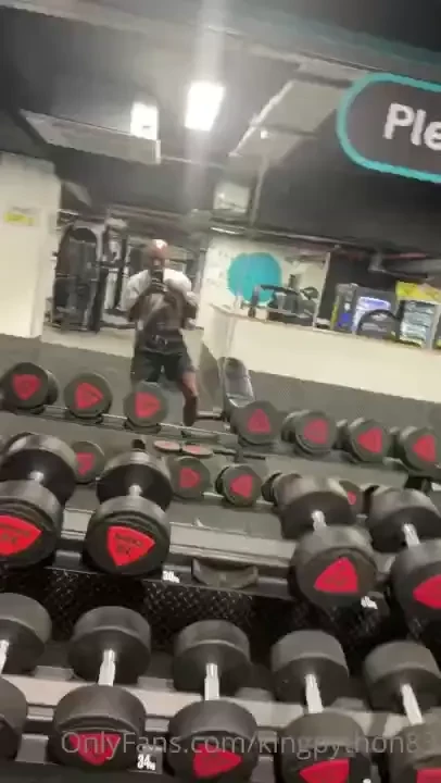 Who else loves dancing in the gym like king python 