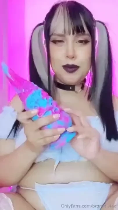 Do you want to see me using my tentacle videos only part 1 