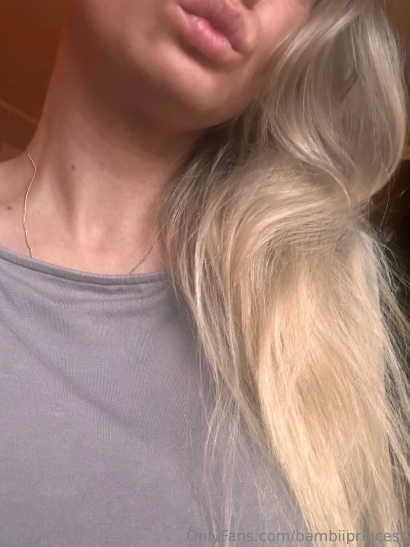 Friday tomorrow and new video tomorrow babes 