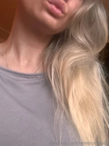 Friday tomorrow and new video tomorrow babes