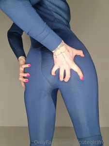 If you want to see more of this ass make sure to come and find me on