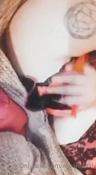 I need to get more of these outfits lol 