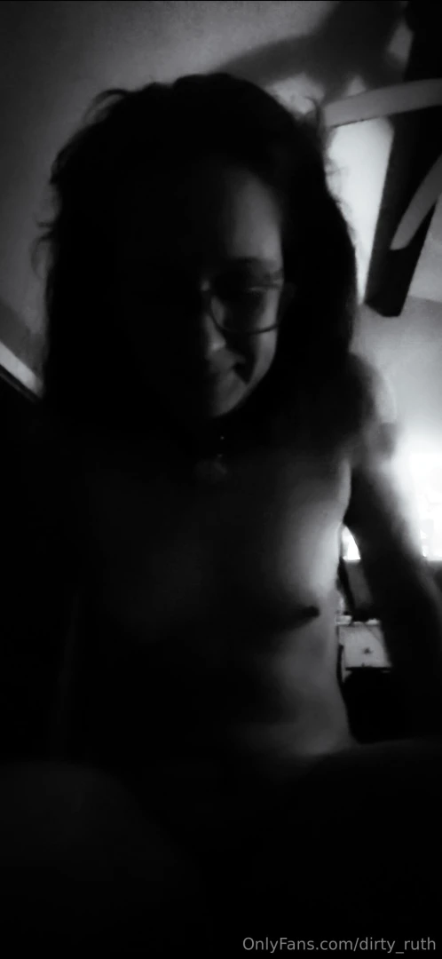 I m fucking my favorite dildo in your garage do you like my moans i 